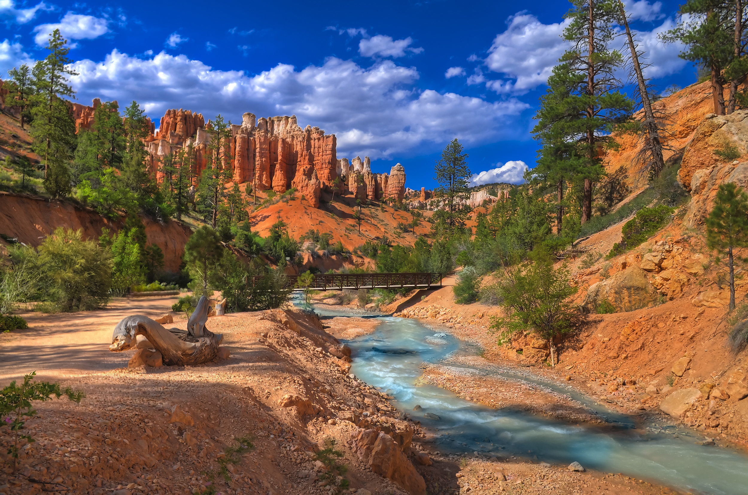 Bryce Canyon National Park in Utah is one of the Mighty Five national parks in Utah.