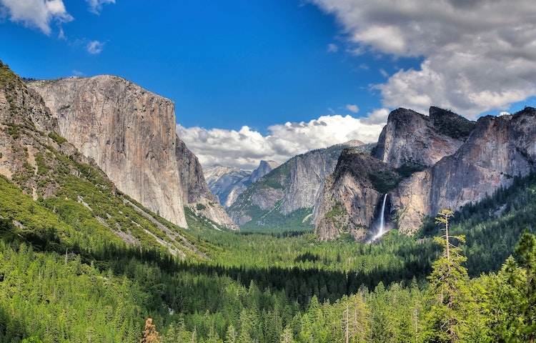 John Muir mountains landscape view for mountain trekkers and lovers