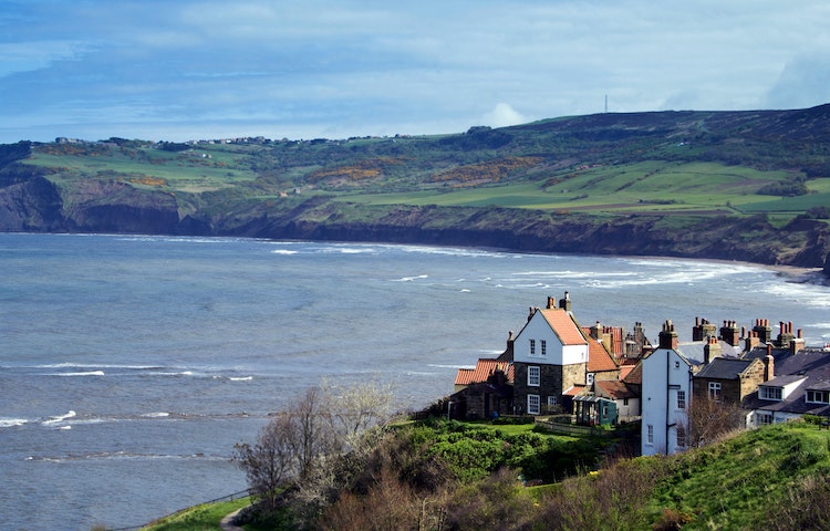Witness breathtakingly scenery including the North Yorkshire Moors in a England day trip