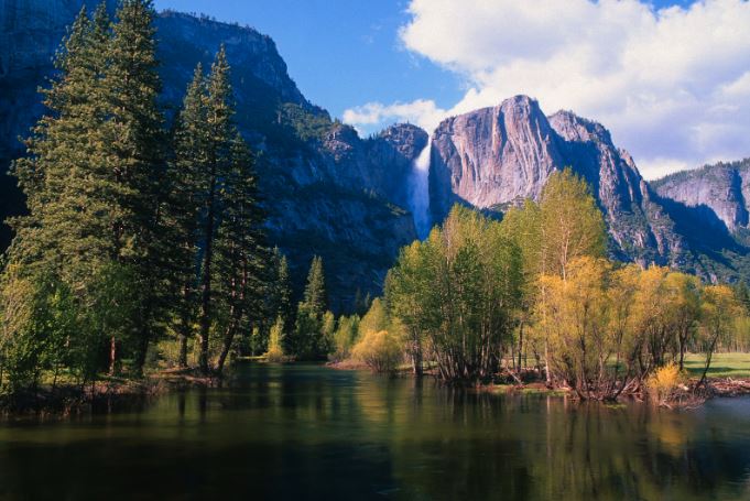 A nature view of Yosemite Falls in Yosemite National Park in California, USA