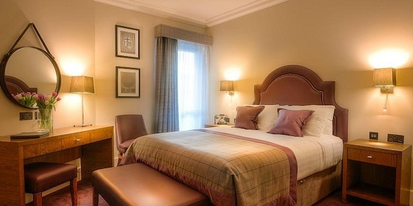 One of the standard bedrooms in Bishop's Gate Hotel in Ireland, Europe