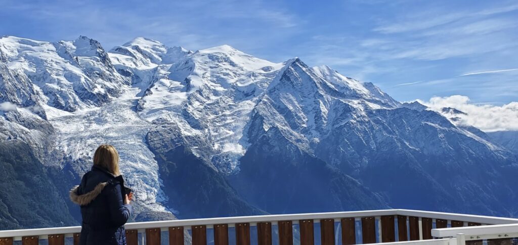 woman looking at mont blanc chamonix