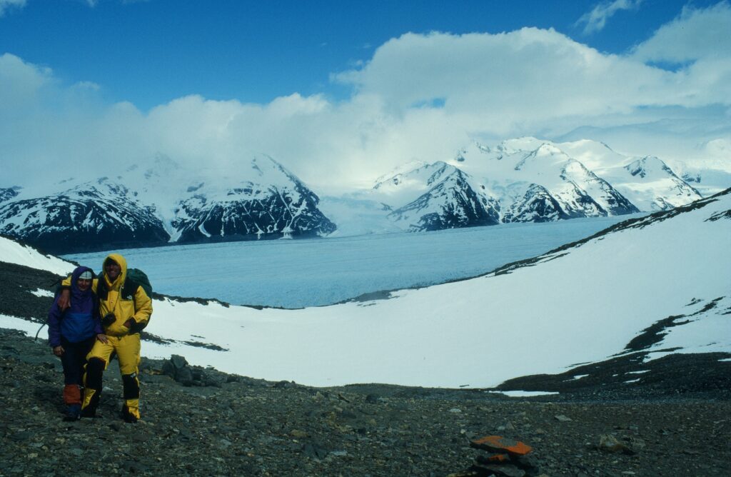 hiking gardner pass in torres del paine in patagonia