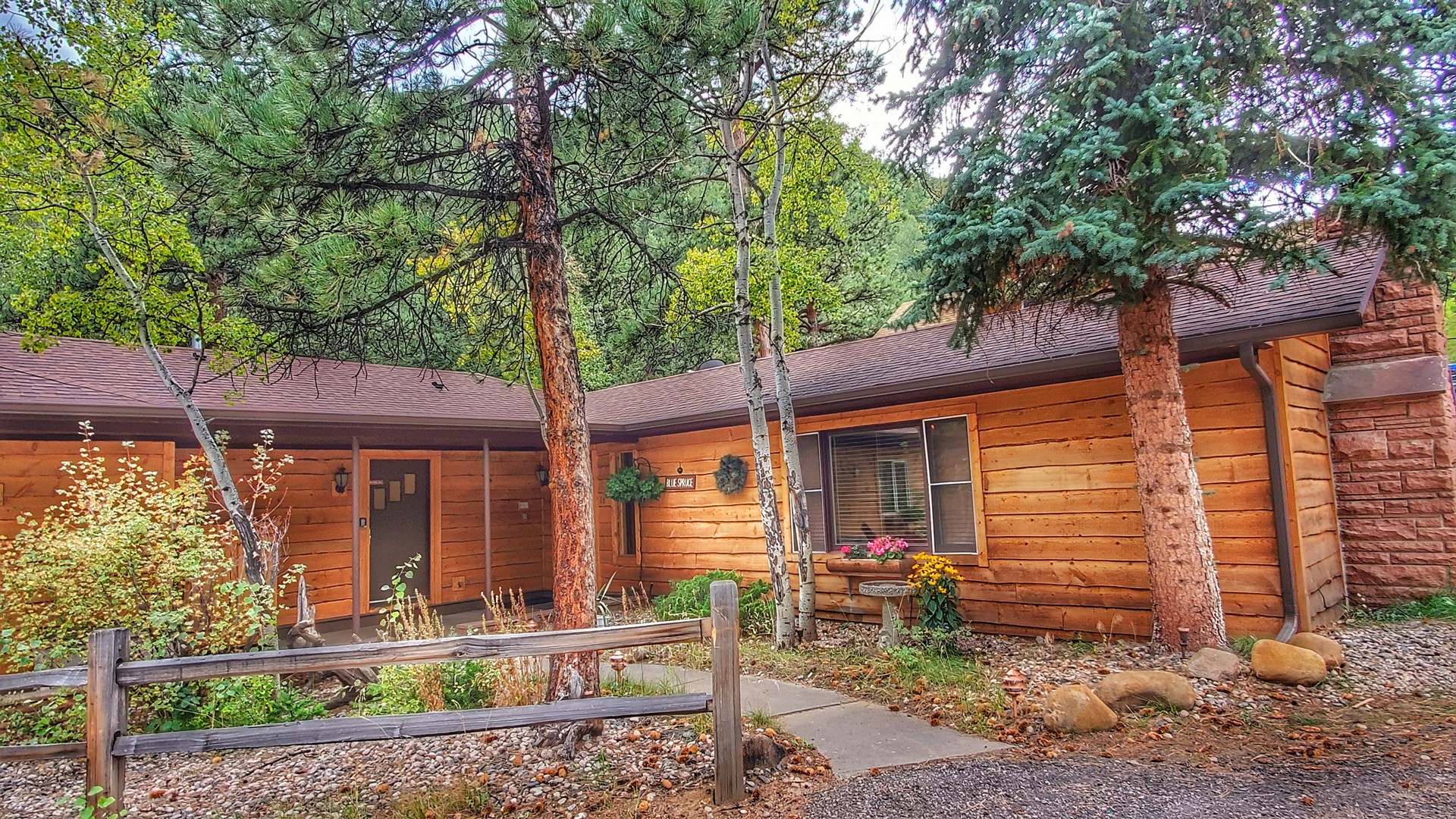 inn on the fall river accommodation in rocky mountains