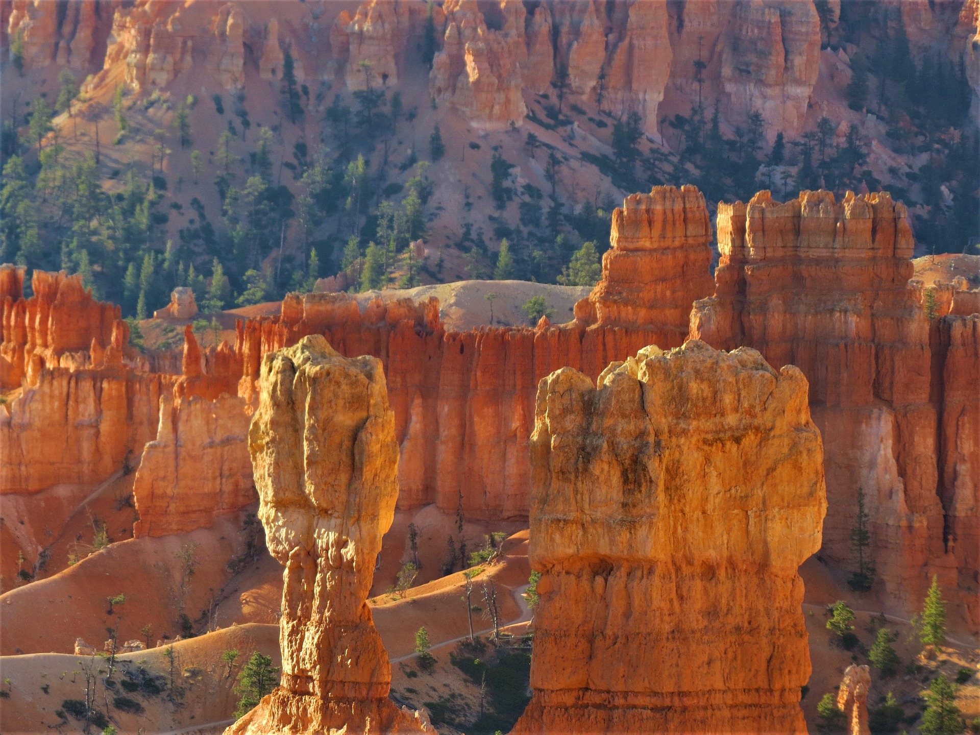 trail hiking the peekaboo trail in bryce canyon