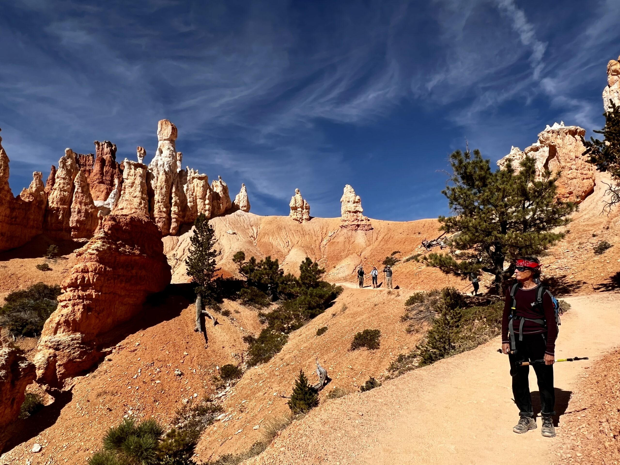 navajo and queens trail hiking small group adventure in bryce canyon